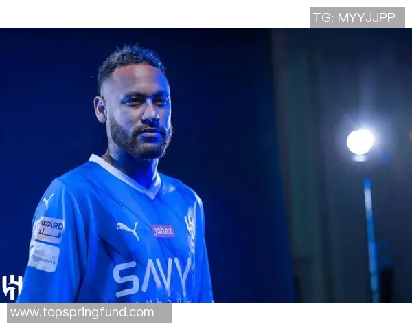 足球明星齐聚阿布扎比激情对决展现顶级球技与魅力风采 足球明星齐聚阿布扎比激情对决展现顶级球技与魅力风采